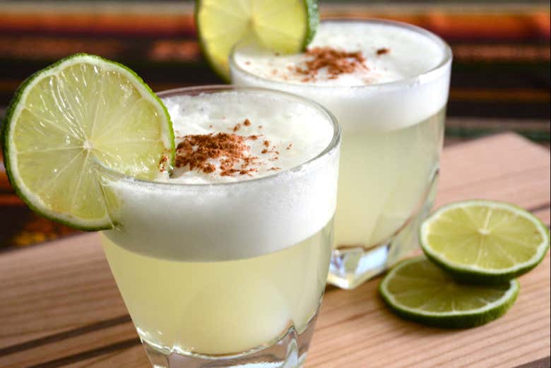 Pisco sour, un cocktail tipico di Lima